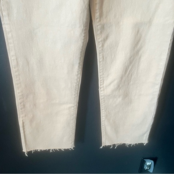 NWT Chrissy Classic Straight Leg Jeans Size: 15 Color : Beige - Picture 7 of 13